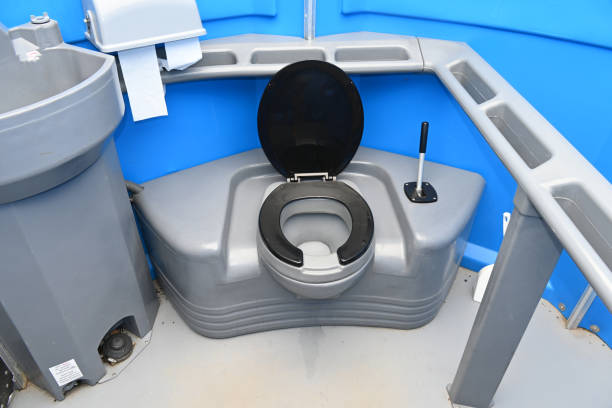 Best Portable restroom trailer rental  in Glendive, MT